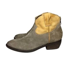 Steve Madden Midnite Two Tone Leather Western Ankle Booties Womens Size 7